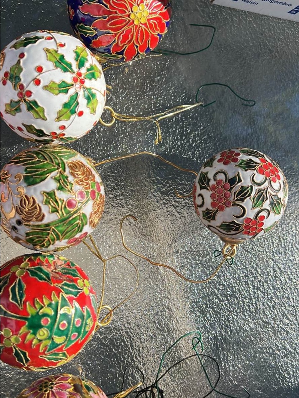 Festive Cloisonné-Style Christmas Ornament Set - Red & White
